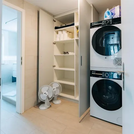 Grand Host 2 -130 Sqm Free Parking & Near Congress Centre * Biel