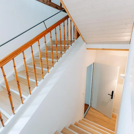 Grand Host 2 -130 Sqm Free Parking & Near Congress Centre