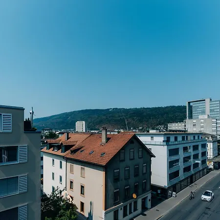 Grand Host 2 -130 Sqm Free Parking & Near Congress Centre