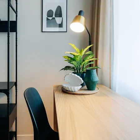 Lägenhet Grand Host 2 -130 Sqm Free Parking & Near Congress Centre Biel